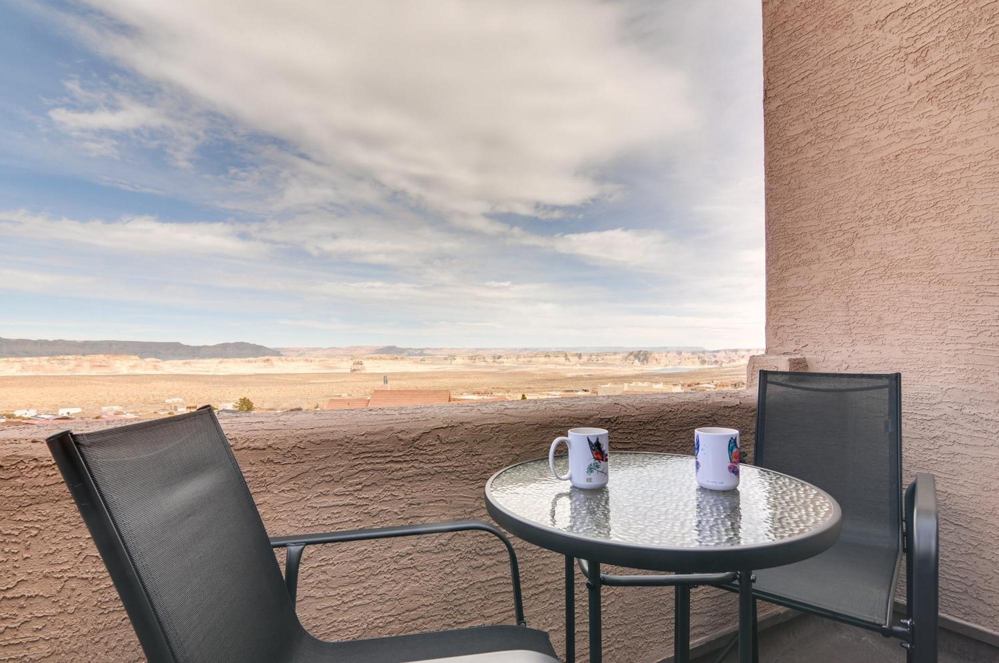 Holiday home Adobe Townhome With Gorgeous Powell Views Wahweap
