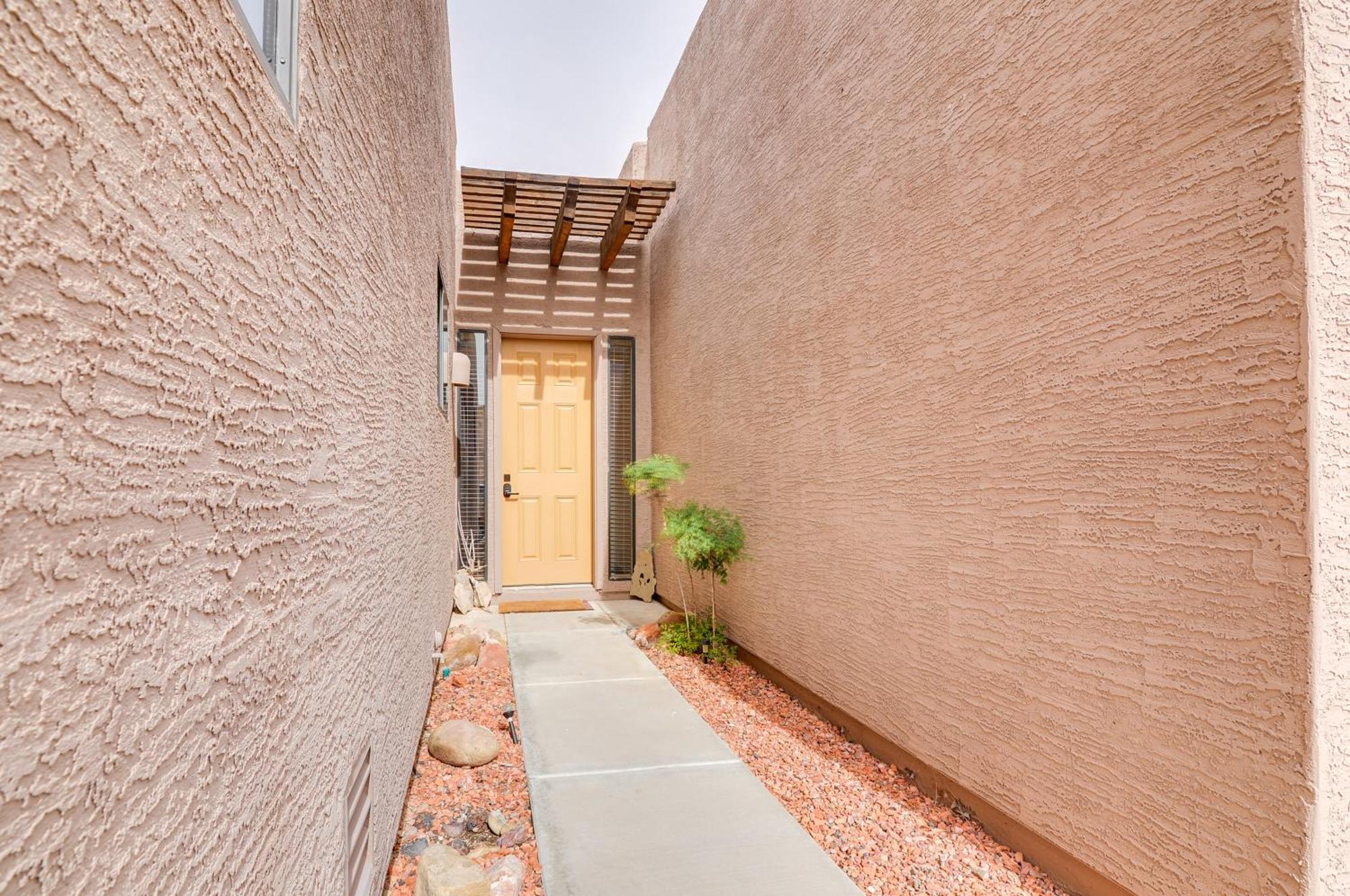 Adobe Townhome With Gorgeous Powell Views Wahweap